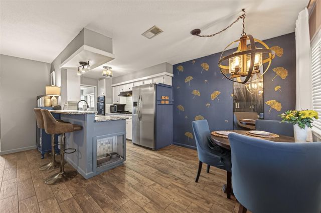 5703 Woodville Lane, Pearland, TX 77584