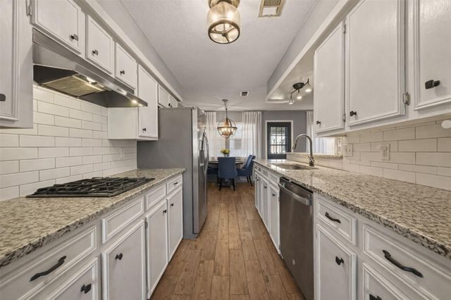 5703 Woodville Lane, Pearland, TX 77584