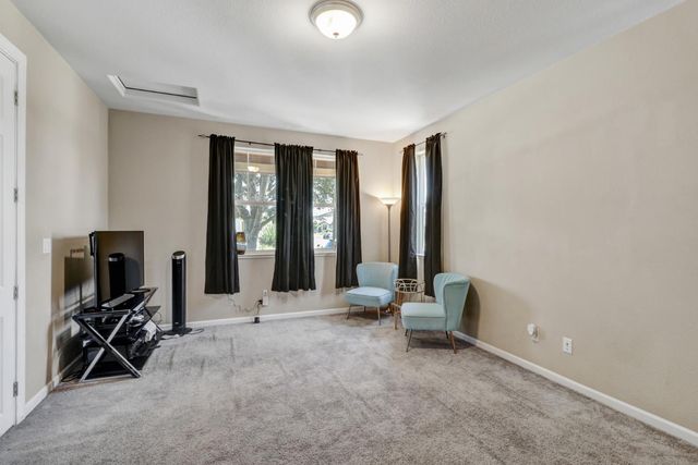 9894 Sintra Way, Elk Grove, CA 95757