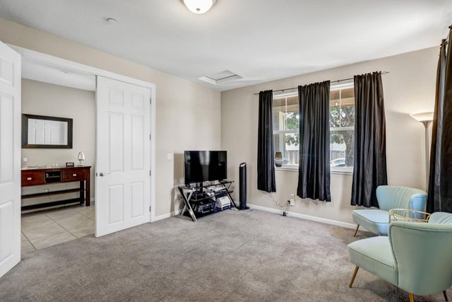 9894 Sintra Way, Elk Grove, CA 95757