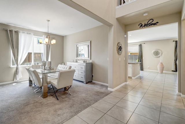 9894 Sintra Way, Elk Grove, CA 95757
