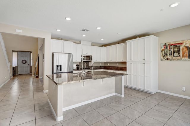 9894 Sintra Way, Elk Grove, CA 95757