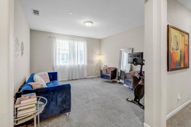 9894 Sintra Way, Elk Grove, CA 95757