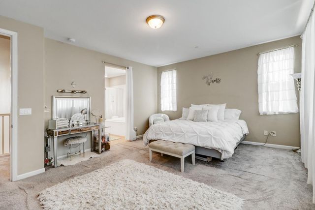 9894 Sintra Way, Elk Grove, CA 95757