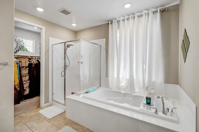 9894 Sintra Way, Elk Grove, CA 95757