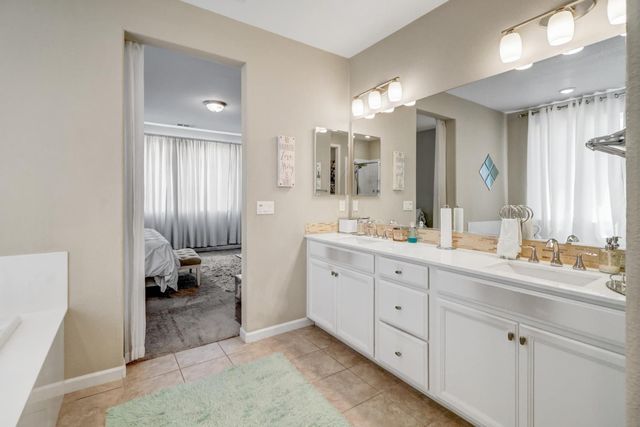 9894 Sintra Way, Elk Grove, CA 95757