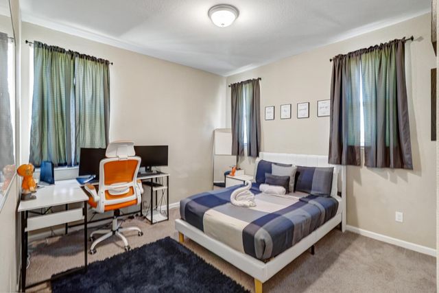 9894 Sintra Way, Elk Grove, CA 95757