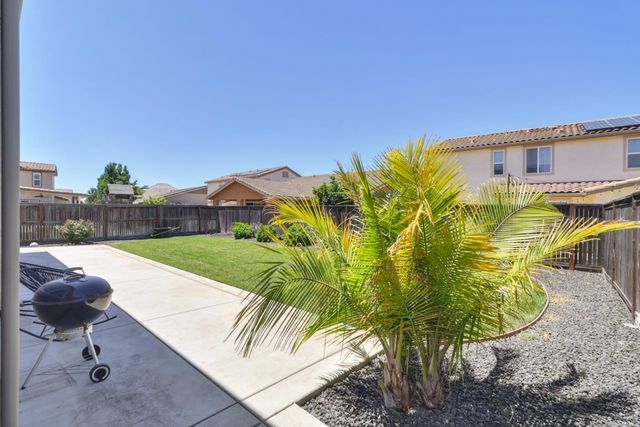 9894 Sintra Way, Elk Grove, CA 95757