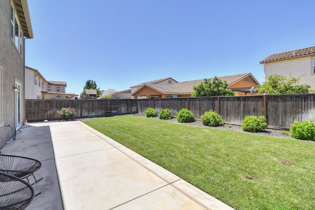9894 Sintra Way, Elk Grove, CA 95757