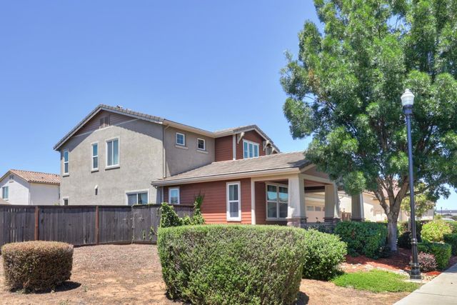 9894 Sintra Way, Elk Grove, CA 95757