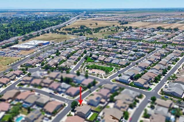 9894 Sintra Way, Elk Grove, CA 95757