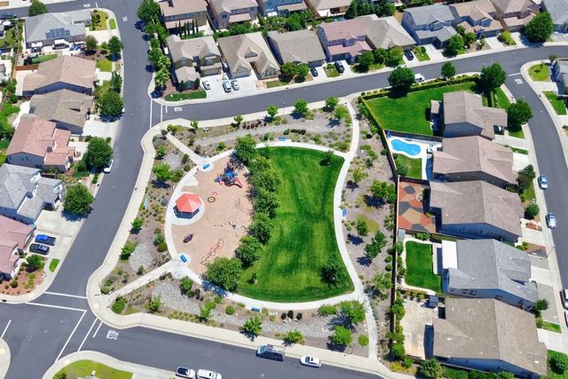 9894 Sintra Way, Elk Grove, CA 95757