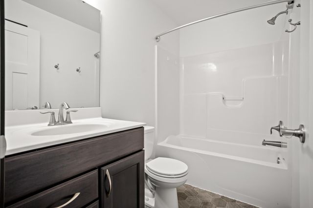 761 2nd Avenue, Horace, ND 58047