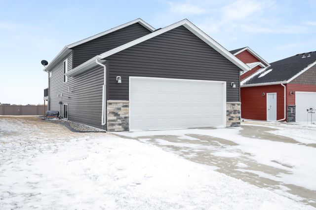761 2nd Avenue, Horace, ND 58047