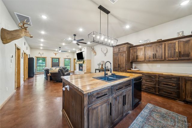 17784 S 210 Road, Okmulgee, OK 74447