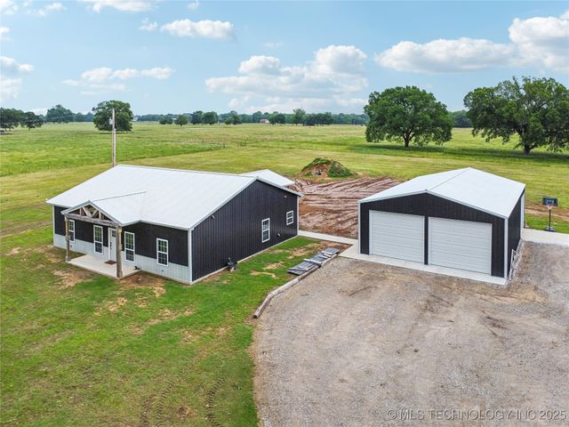 17784 S 210 Road, Okmulgee, OK 74447