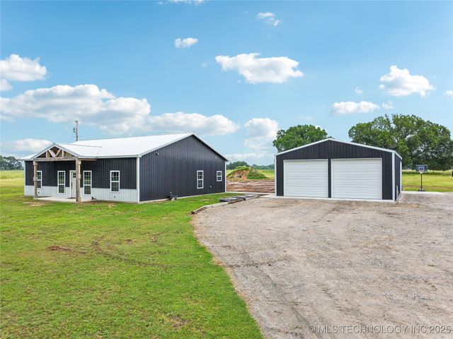 17784 S 210 Road, Okmulgee, OK 74447
