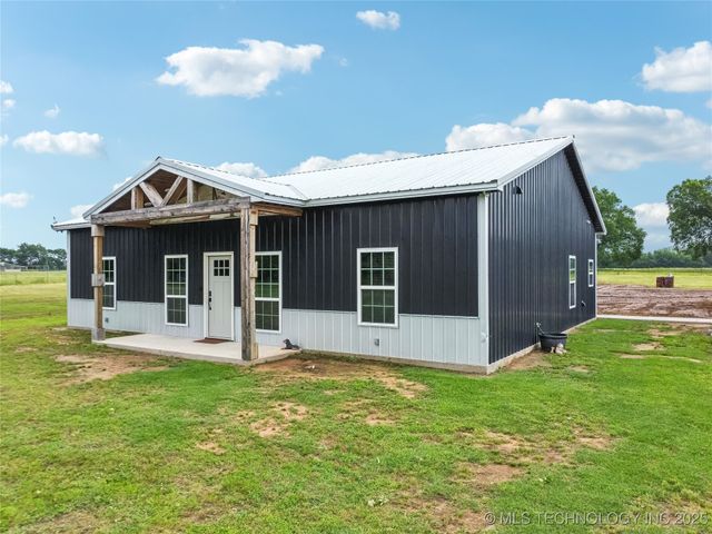 17784 S 210 Road, Okmulgee, OK 74447