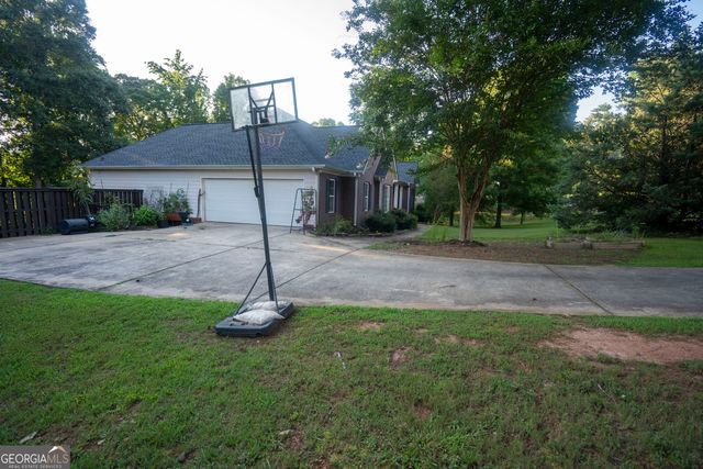 115 Planters Ridge Drive, Lagrange, GA 30240