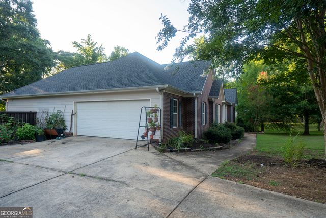 115 Planters Ridge Drive, Lagrange, GA 30240