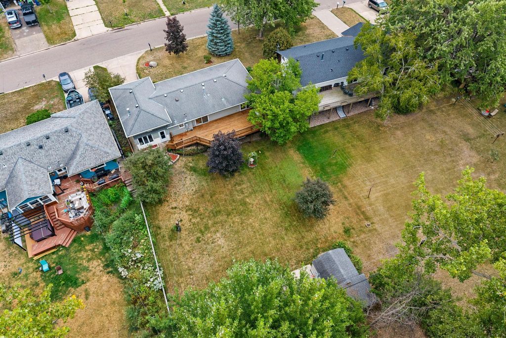 810 Oakwood Drive, New Brighton, MN 55112 — photo 3
