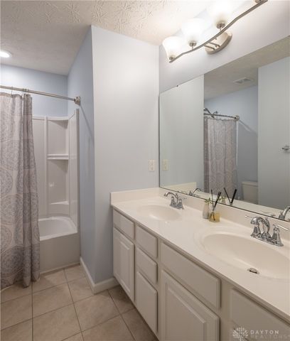 433 Buckingham Place, Beavercreek Twp, OH 45385