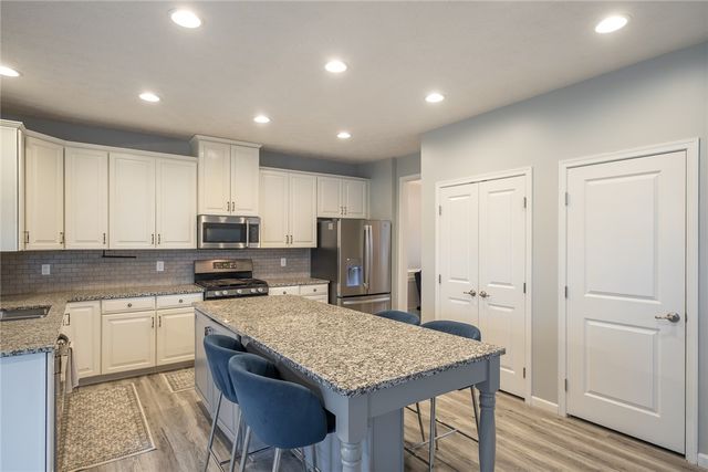 433 Buckingham Place, Beavercreek Twp, OH 45385