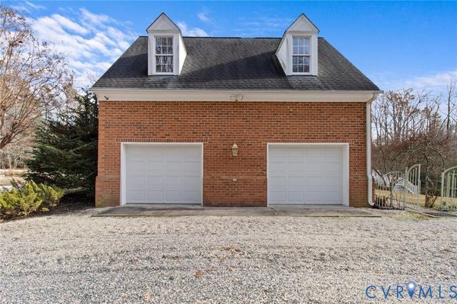 1517 Old Church Rd, Mechanicsville, VA 23111