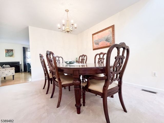 3 Woodmont Dr, Randolph Twp., NJ 07869