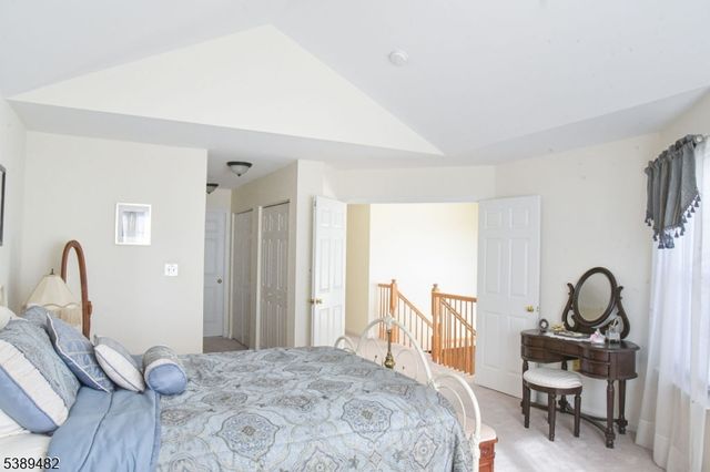 3 Woodmont Dr, Randolph Twp., NJ 07869