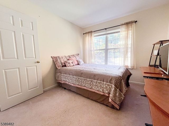 3 Woodmont Dr, Randolph Twp., NJ 07869