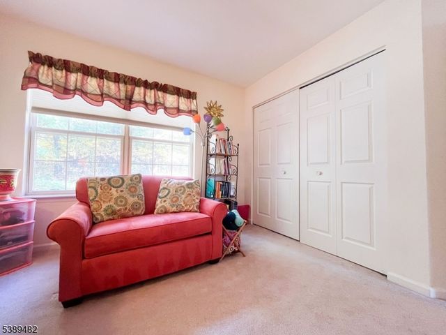 3 Woodmont Dr, Randolph Twp., NJ 07869