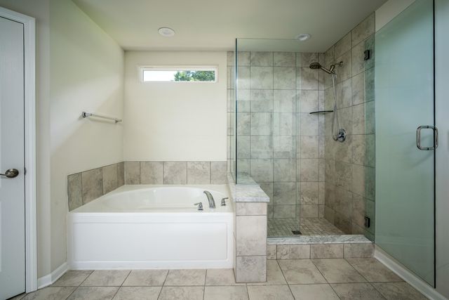 2825 Dillon Drive, Ann Arbor, MI 48105