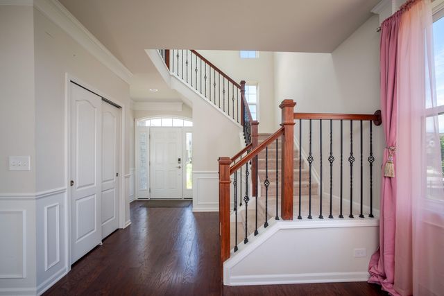 2825 Dillon Drive, Ann Arbor, MI 48105