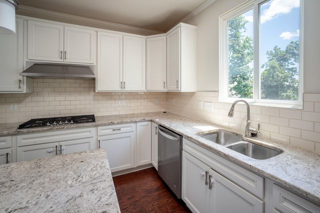 2825 Dillon Drive, Ann Arbor, MI 48105