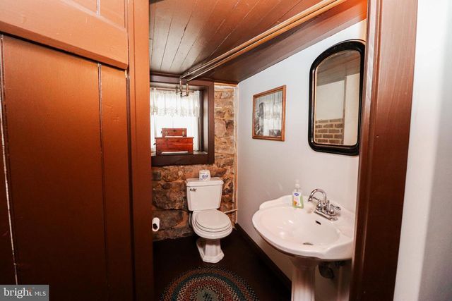 3155 LEHR DR, York, PA 17404