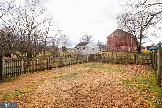 3155 LEHR DR, York, PA 17404