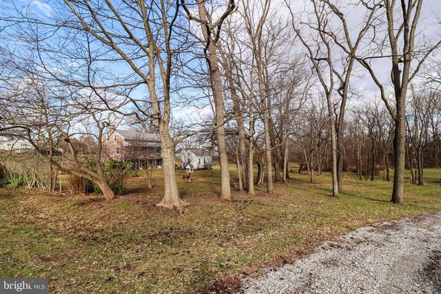 3155 LEHR DR, York, PA 17404