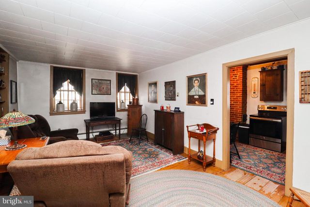 3155 LEHR DR, York, PA 17404