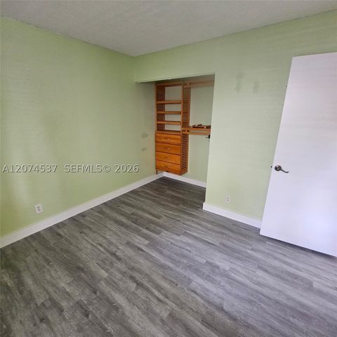 8041 Southgate Blvd H6, North Lauderdale, FL 33068