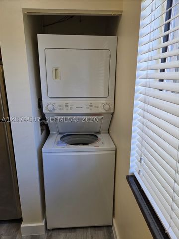 8041 Southgate Blvd H6, North Lauderdale, FL 33068