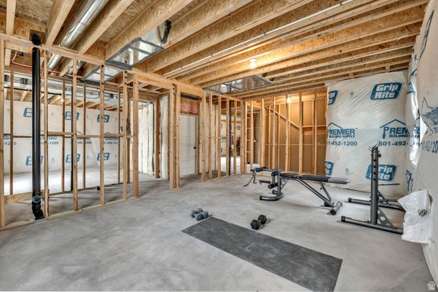 1676 E COREYS CT, Lake Point, UT 84074