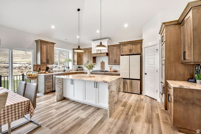 1676 E COREYS CT, Lake Point, UT 84074