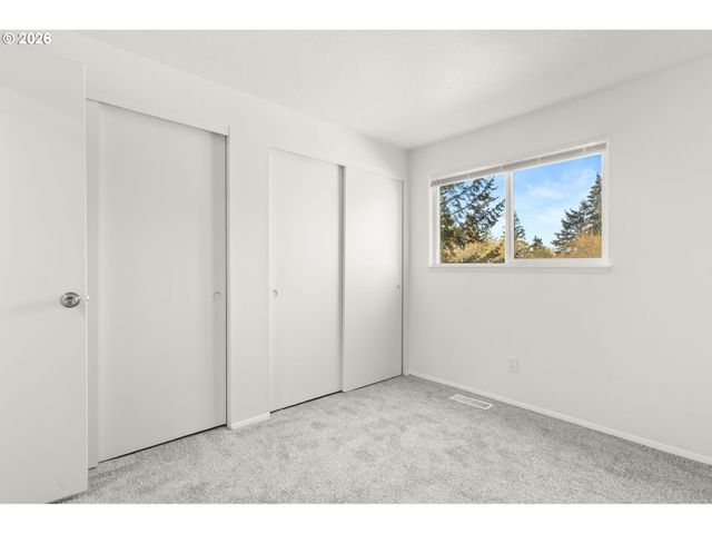 1611 Ne 113TH St 332, Vancouver, WA 98686