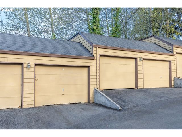 1611 Ne 113TH St 332, Vancouver, WA 98686