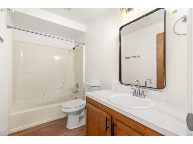 1611 Ne 113TH St 332, Vancouver, WA 98686