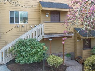 1611 Ne 113TH St 332, Vancouver, WA 98686
