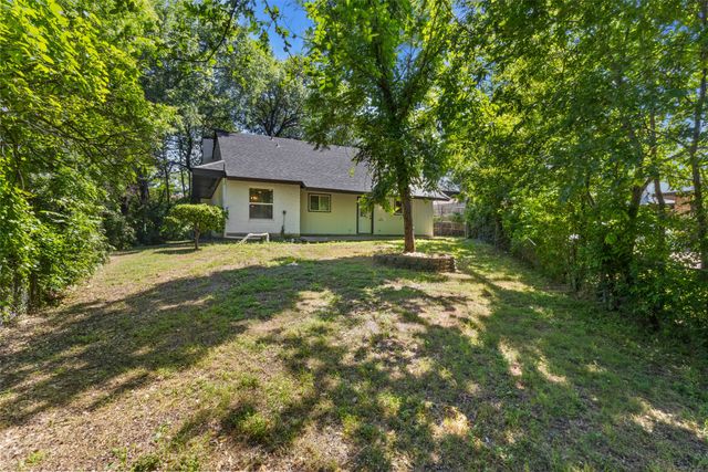 235 Softwood Drive, Duncanville, TX 75137