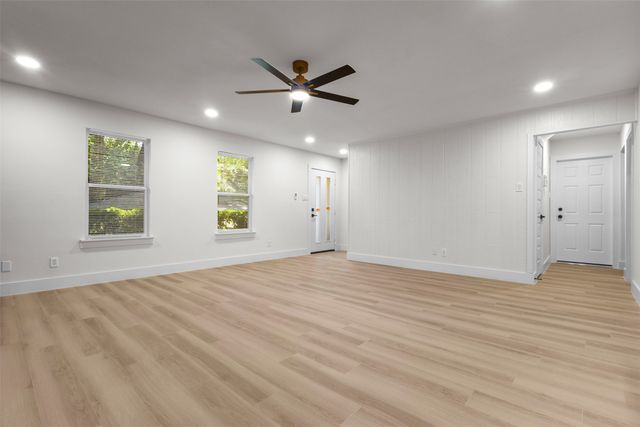 235 Softwood Drive, Duncanville, TX 75137