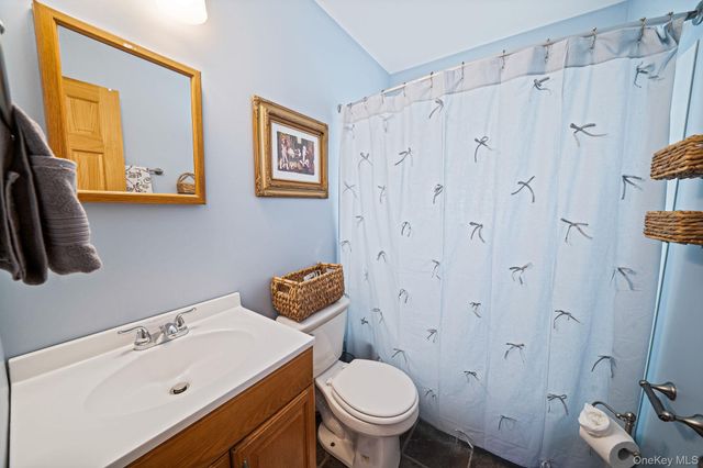 104 21st Street, Wading River, NY 11792